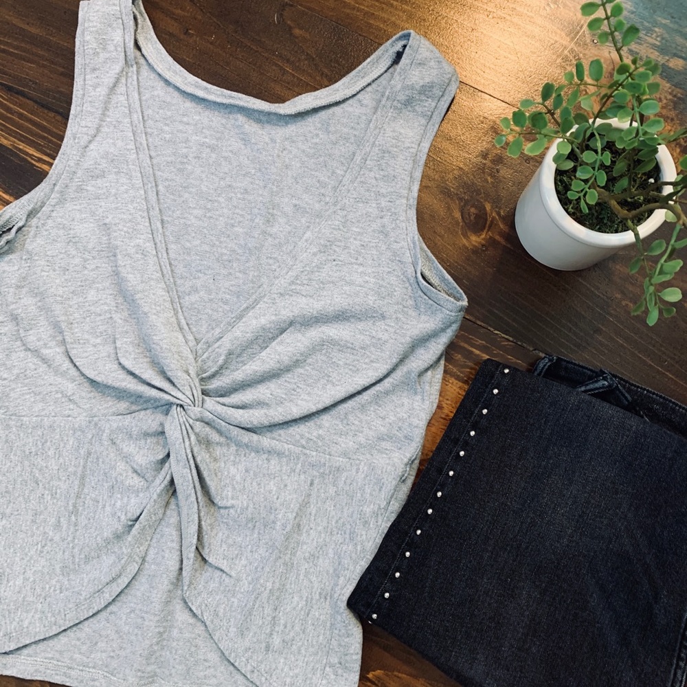Gap open back tank